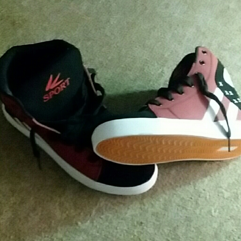 Sneakers